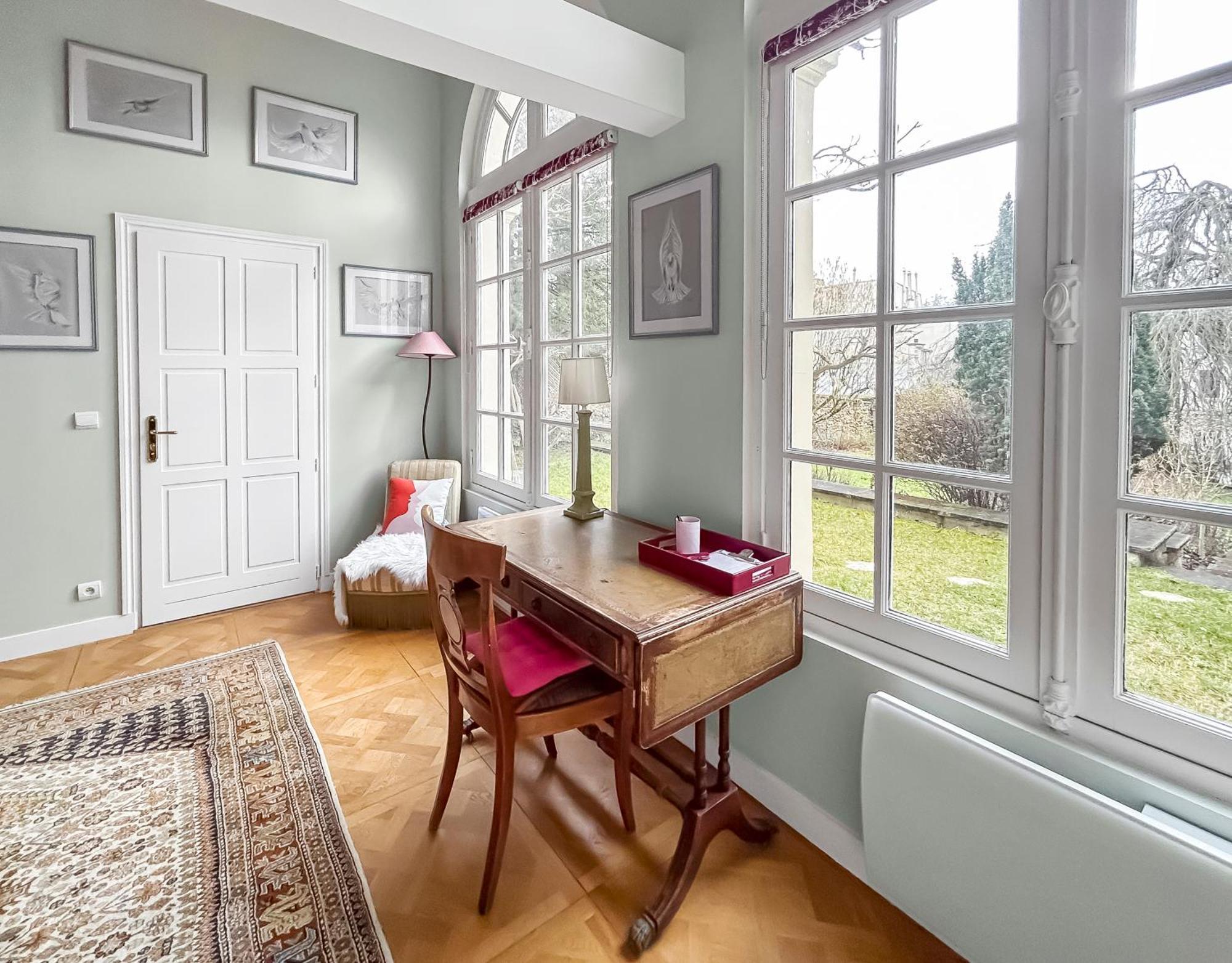 L'Orangerie White Palacio ベルサイユ エクステリア 写真